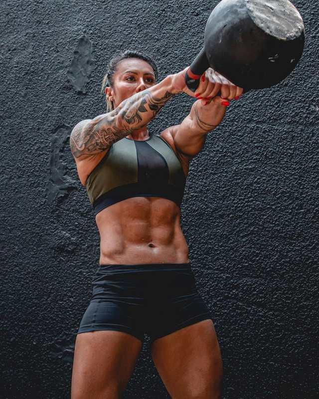 Carolinne Hobo