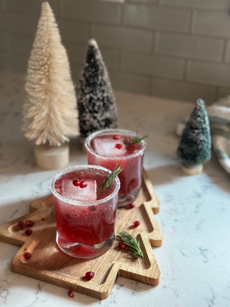 pomegranate ginger paloma blogilates mocktail non-alcoholic holiday drink