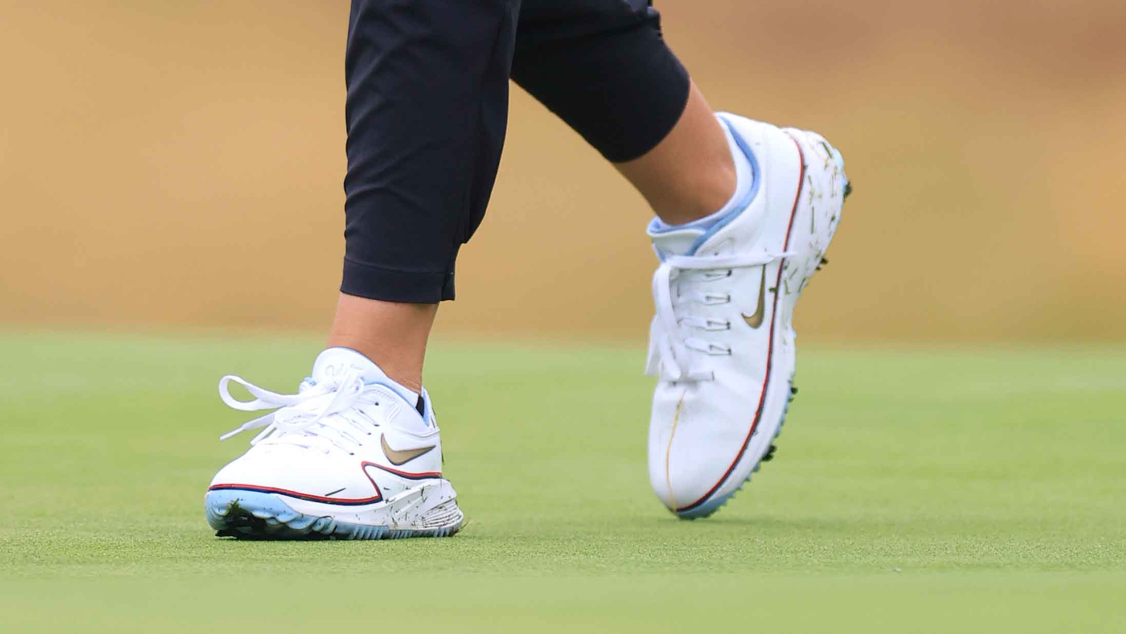 LeBron James gifted Nelly Korda golf shoes. There was just 1 problem