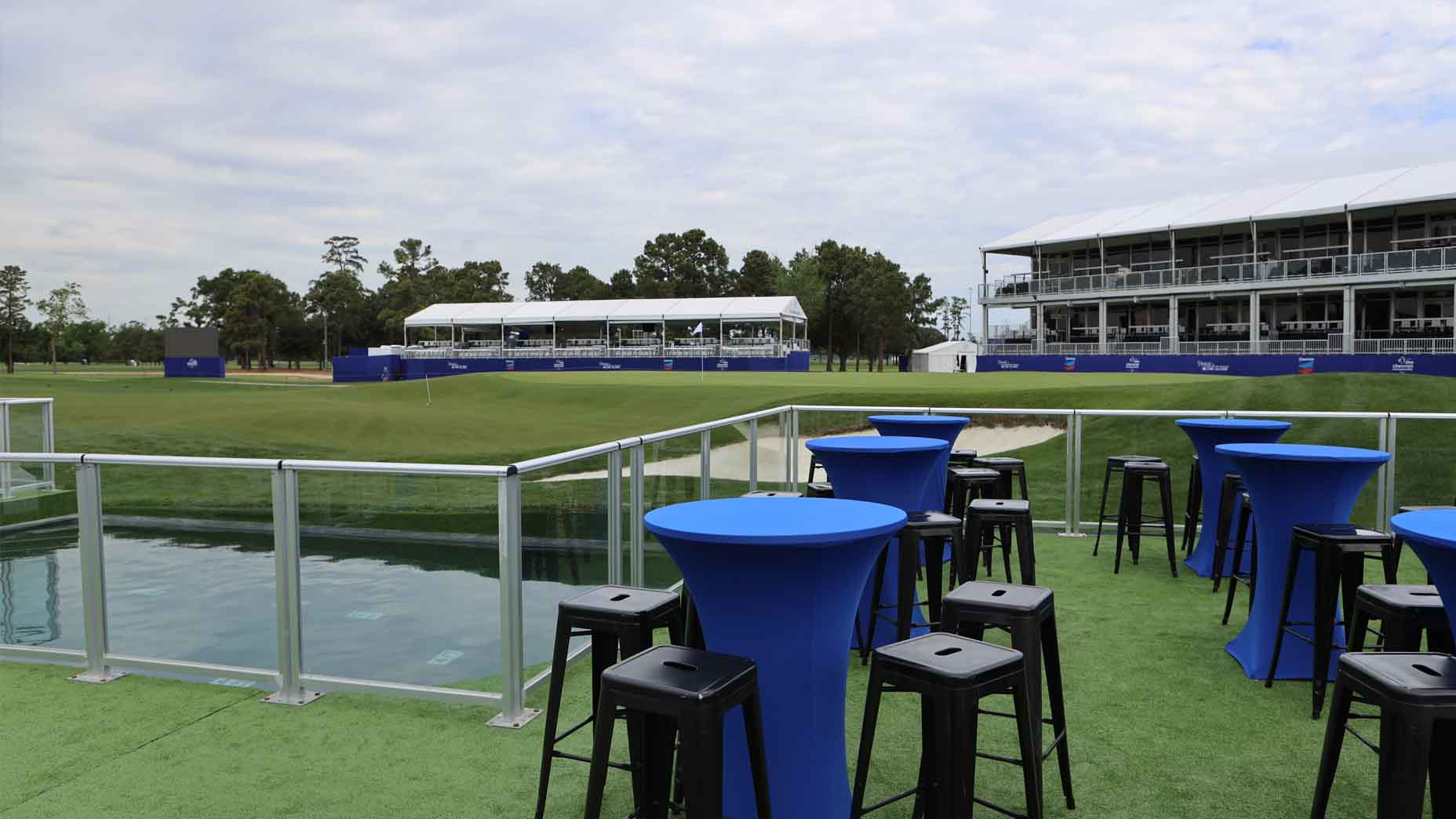 Temporary plunge pool at the Chevron Championship