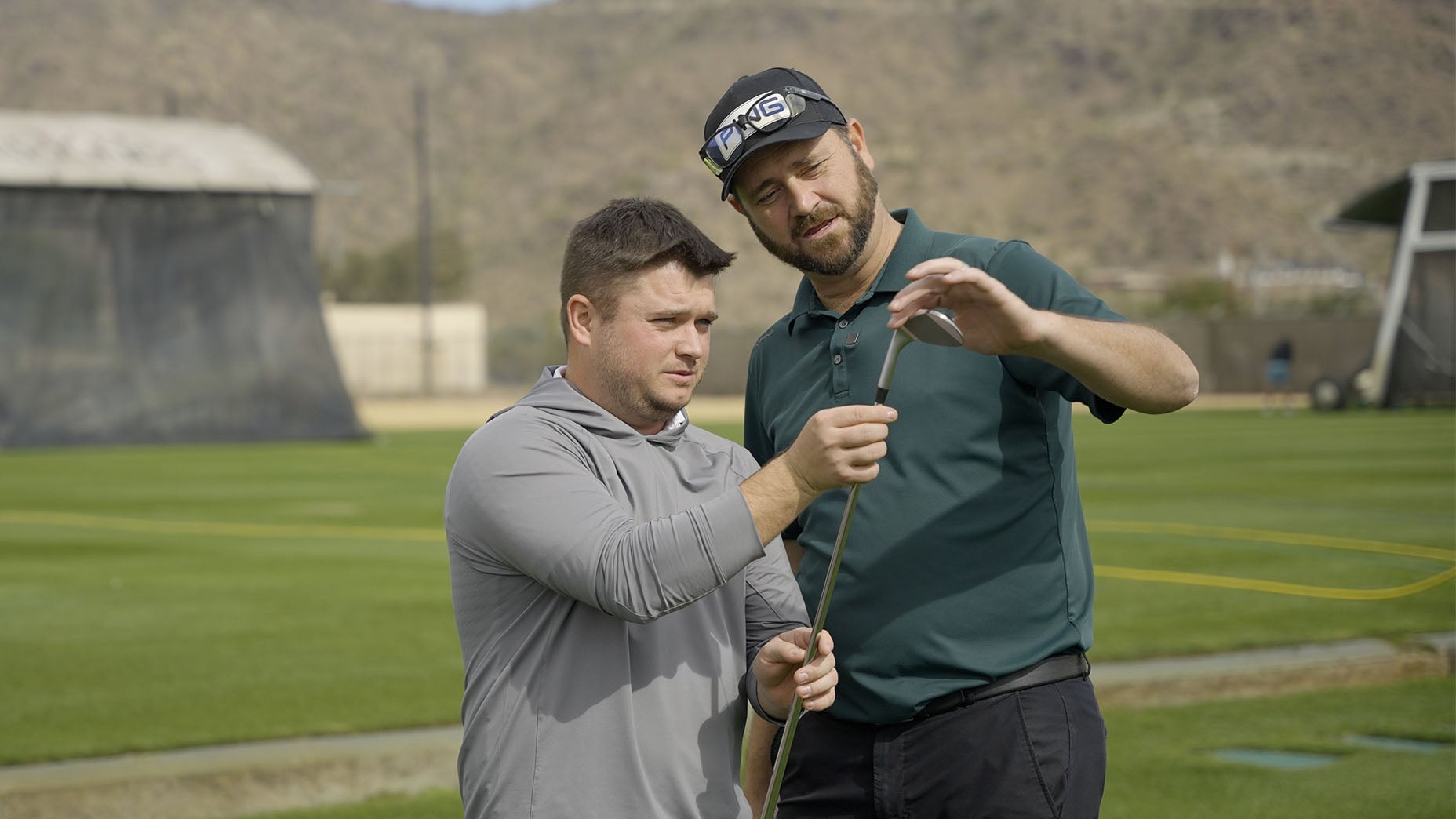 Adam Harding Explaining a Ping S259 Grind