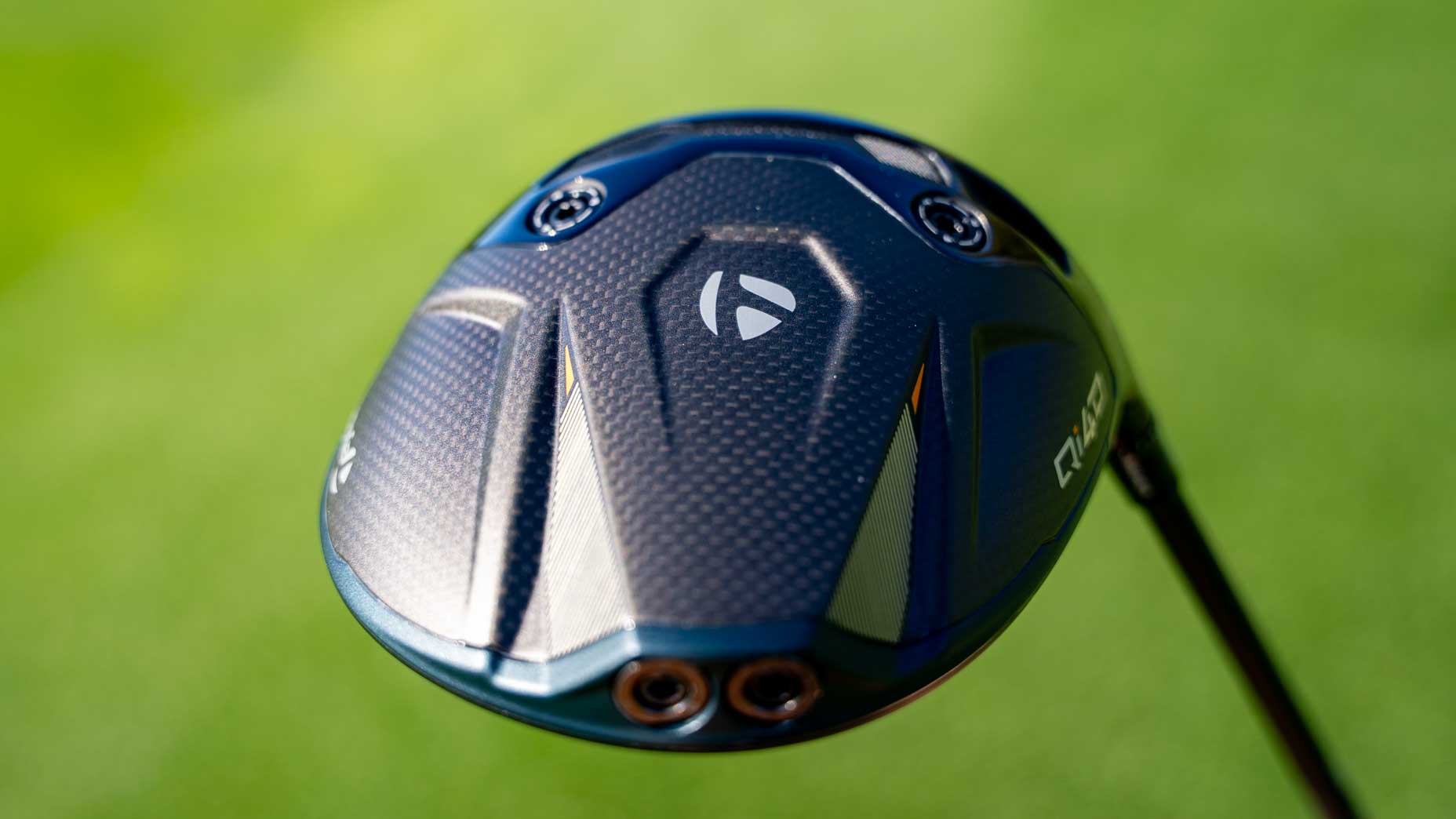 TaylorMade Qi4D driver weights.