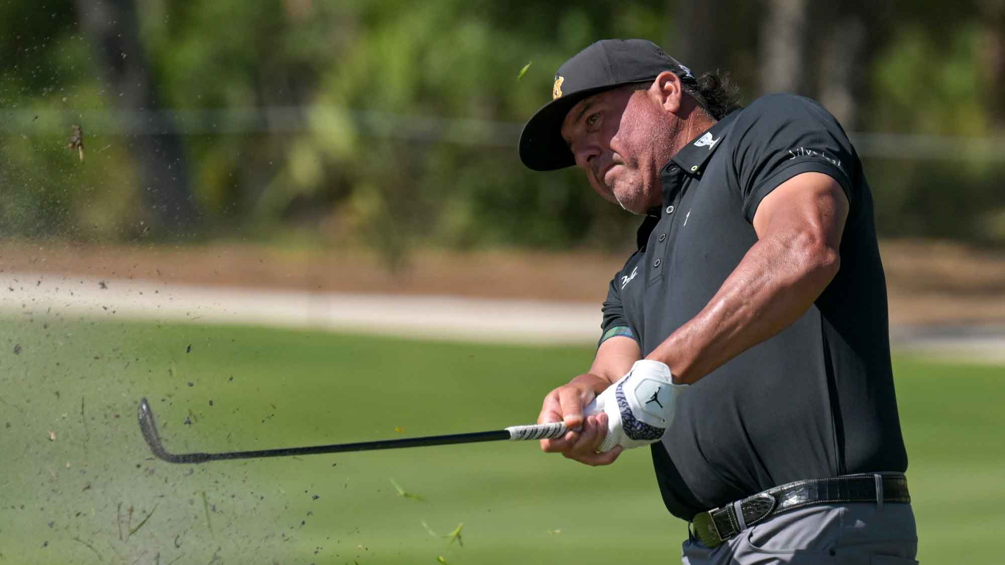 After LIV cut him, he quit golf. Now he&rsquo;s back &mdash;&nbsp;and contending