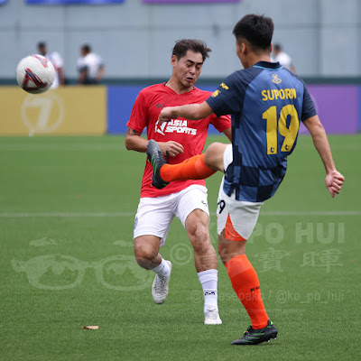 Former Singapore international Gabriel Quak (red top) in Soccer 7s action