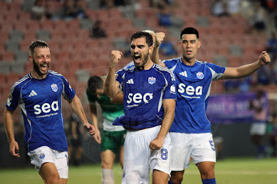 A jubilant Rui Pires fisted it up after scoring the Sailors' second goal
