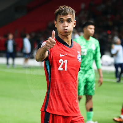 Safuwan Baharudin giving a thumbs-up after the match