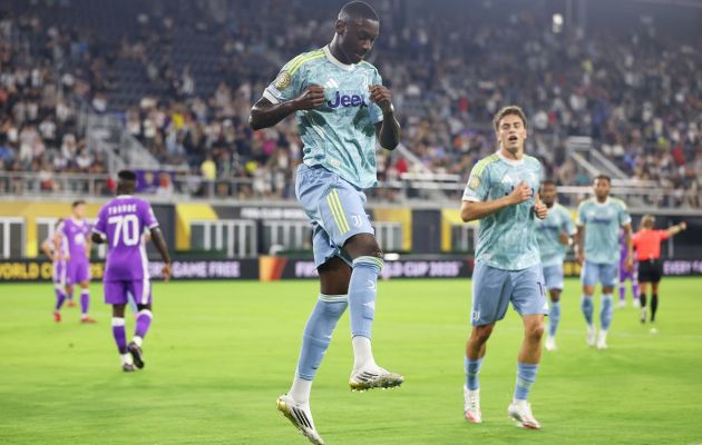 Randal Kolo Muani celebrating a goal v Al Ain