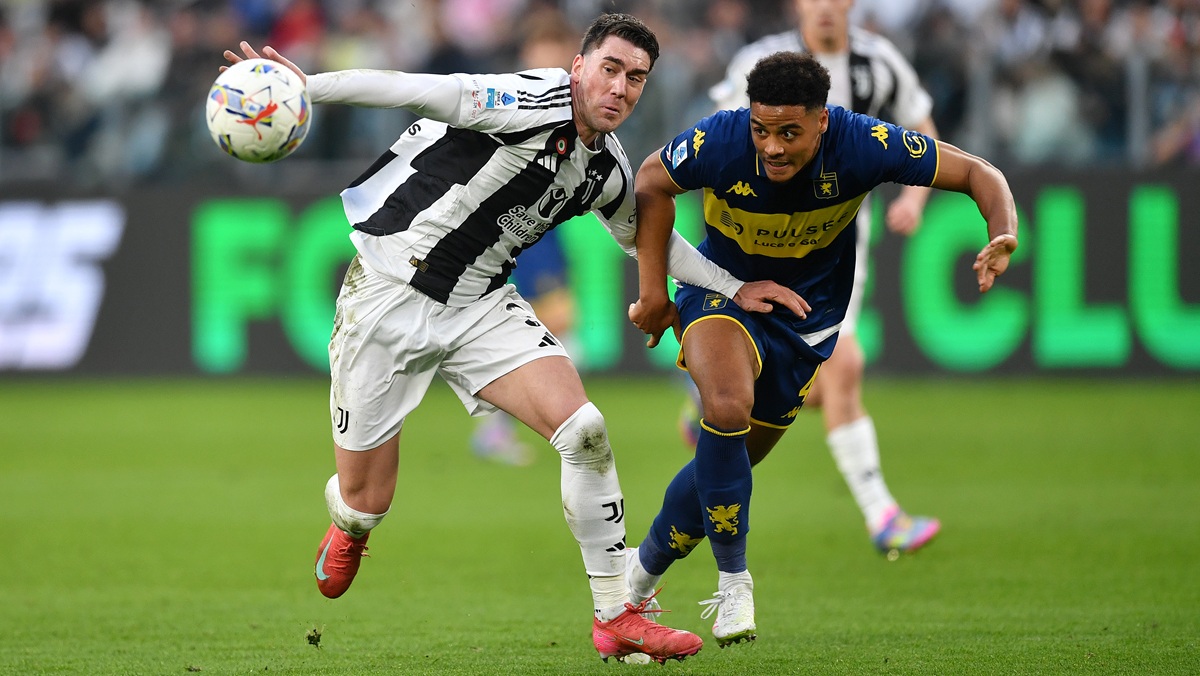 Vlahovic v Genoa