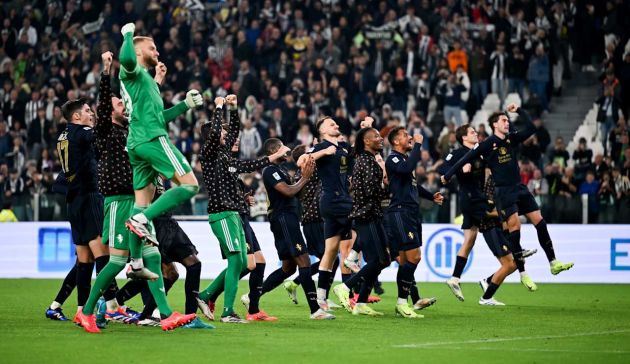 Juventus celebrating win over Lazio