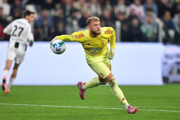 Michele Di Gregorio in action for Juventus